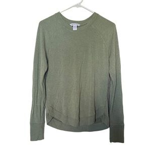 Athleta Uptempo Green Modal Rounded Hem Long Sleeve Top